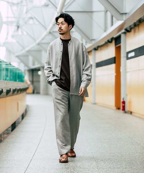 URBAN RESEARCH（アーバンリサーチ）の「UR TECH+抗菌 高機能リネンレーヨン スタンドカラーシャツ（ブルゾン・メンズ・チャコールグレー/ブルー系その他/グレー系その他・MEDIUM/LARGE）」の6枚目の写真