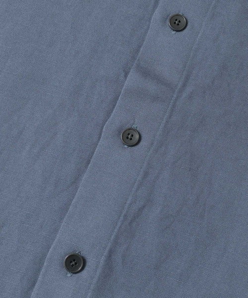 URBAN RESEARCH（アーバンリサーチ）の「UR TECH+抗菌 高機能リネンレーヨン スタンドカラーシャツ（ブルゾン・メンズ・チャコールグレー/ブルー系その他/グレー系その他・MEDIUM/LARGE）」の20枚目の写真