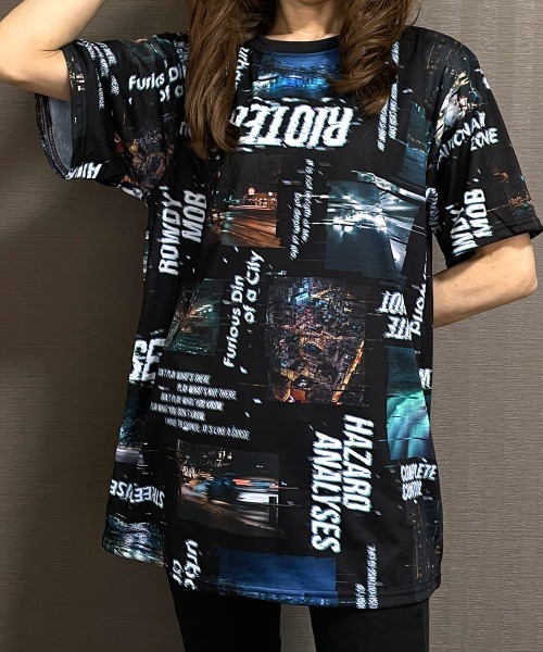 GGD(ジージーディー)の「ストリート フォト 昇華転写 総柄 tシャツ ロゴ カラフル インパクト デザイン(Tシャツ/カットソー・メンズ・ホワイト/ブラック/ベージュ・LL/M/L)」の2枚目の写真
