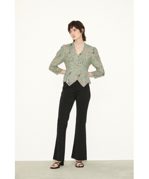 THROW by SLY(スローバイスライ)の「THROW TEXTURE CUT BELL BOTTOM ベルボトム(スラックス・レディース・カーキ/ライトイエロー/ブラック・2/1/0)」の11枚目の写真