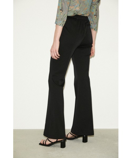 THROW by SLY(スローバイスライ)の「THROW TEXTURE CUT BELL BOTTOM ベルボトム(スラックス・レディース・カーキ/ライトイエロー/ブラック・2/1/0)」の4枚目の写真