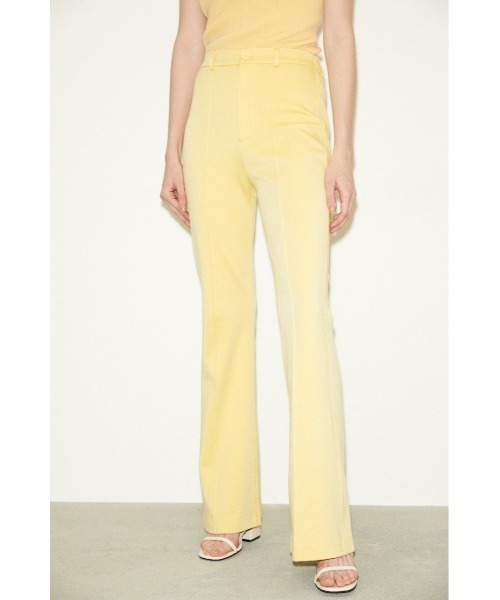 THROW by SLY(スローバイスライ)の「THROW TEXTURE CUT BELL BOTTOM ベルボトム(スラックス・レディース・カーキ/ライトイエロー/ブラック・2/1/0)」の13枚目の写真