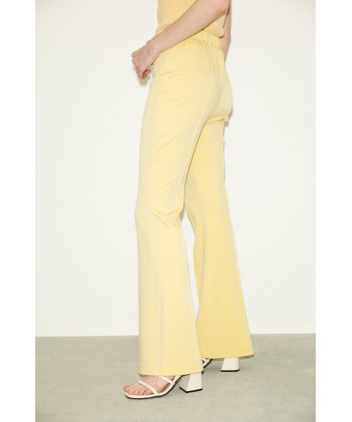 THROW by SLY(スローバイスライ)の「THROW TEXTURE CUT BELL BOTTOM ベルボトム(スラックス・レディース・カーキ/ライトイエロー/ブラック・2/1/0)」の12枚目の写真