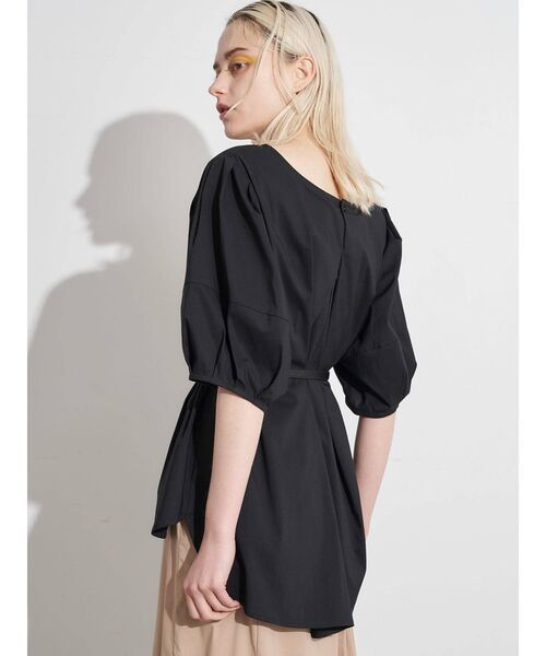 ELENDEEK（エレンディーク）の「ランタンスリーブブラウス（シャツ/ブラウス・レディース・ブラック/ベージュ/オフホワイト・FREE）」の17枚目の写真