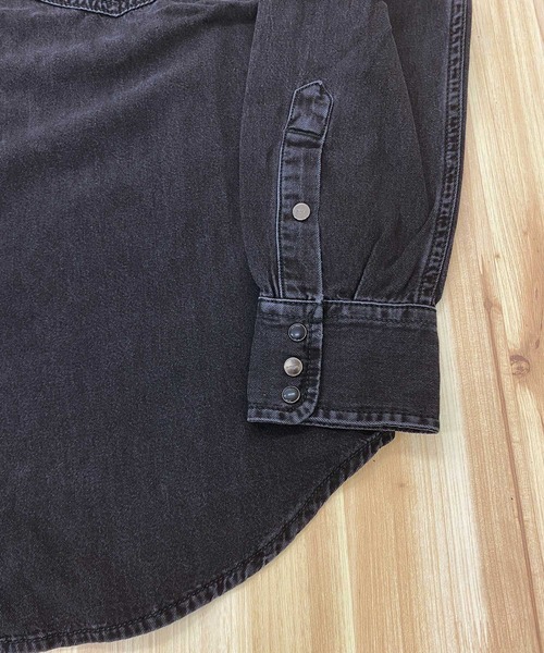DIESEL（ディーゼル）の「ウォッシュ加工長袖デニムシャツ　D-ROOKE（シャツ/ブラウス・メンズ・ブラック/インディゴブルー・S/L/X-SMALL/M/XL/XXL）」の8枚目の写真