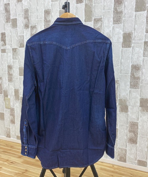 DIESEL（ディーゼル）の「ウォッシュ加工長袖デニムシャツ　D-ROOKE（シャツ/ブラウス・メンズ・ブラック/インディゴブルー・S/L/X-SMALL/M/XL/XXL）」の13枚目の写真