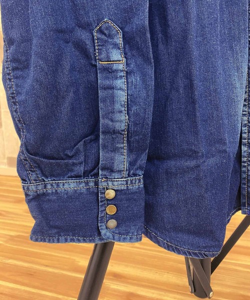 DIESEL（ディーゼル）の「ウォッシュ加工長袖デニムシャツ　D-ROOKE（シャツ/ブラウス・メンズ・ブラック/インディゴブルー・S/L/X-SMALL/M/XL/XXL）」の17枚目の写真