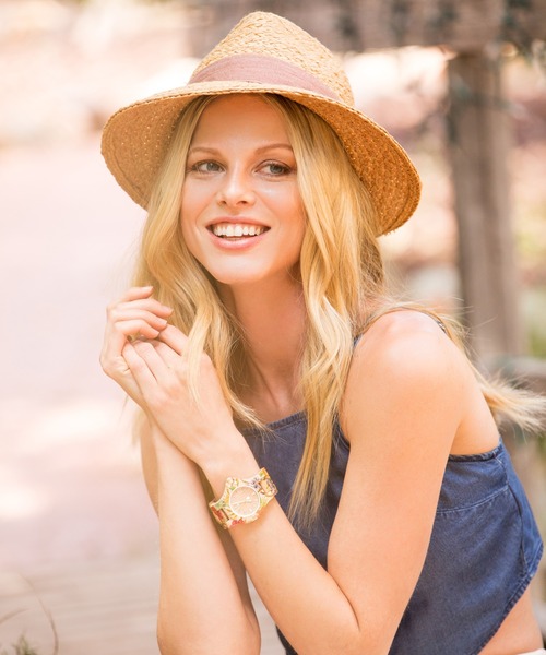 Wewood（ウィーウッド）の「【WEWOOD】DATE イタリア発・天然木を使用した腕時計 生活防水機能付（アナログ腕時計・メンズ・ブラウン/ベージュ系2/その他2/ベージュ/その他1・FREE）」の4枚目の写真