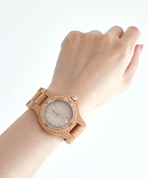 Wewood（ウィーウッド）の「【WEWOOD】DATE イタリア発・天然木を使用した腕時計 生活防水機能付（アナログ腕時計・レディース）」