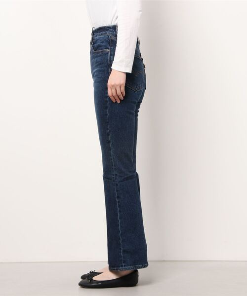 Levi's(リーバイス)の「Levi's/リーバイス 70S HIGH フレア SONOMA TRAIN(デニムパンツ・レディース・インディゴブルー・23inch/24inch/25inch/26inch/27inch/29inch/28inch)」の2枚目の写真