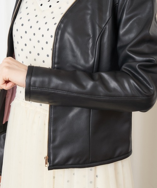 MIIA（ミーア）の「ハートカラージャケット（ノーカラージャケット・レディース・ブラック/ベージュ・FREE）」の9枚目の写真