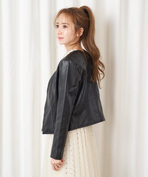 MIIA（ミーア）の「ハートカラージャケット（ノーカラージャケット・レディース・ブラック/ベージュ・FREE）」の7枚目の写真