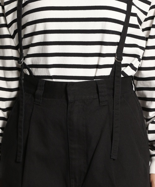 niko and...(ニコアンド)の「サス付きスッキリシルエットパンツ(その他パンツ・レディース・ブラック/ベージュ/パープル/ブルー・MEDIUM/LARGE)」の11枚目の写真