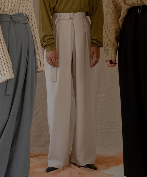 lawgy(ラウジー)の「tuck straight belt set pants / タックストレートベルトセットパンツ(その他パンツ・レディース・ホワイト/ブラック/ブルーグレー・FREE)」の5枚目の写真