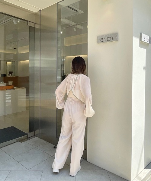 lawgy(ラウジー)の「tuck straight belt set pants / タックストレートベルトセットパンツ(その他パンツ・レディース・ホワイト/ブラック/ブルーグレー・FREE)」の16枚目の写真