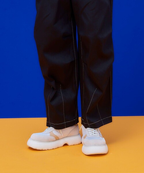 UNITED TOKYO（ユナイテッドトウキョウ）の「スヴィンデニムバルーンPT（デニムパンツ・メンズ・ブラック/インディゴブルー・2/1）」の16枚目の写真