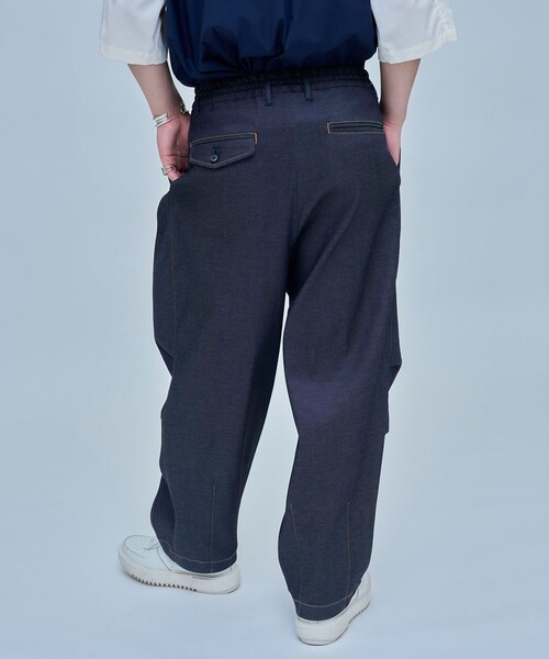 UNITED TOKYO（ユナイテッドトウキョウ）の「スヴィンデニムバルーンPT（デニムパンツ・メンズ・ブラック/インディゴブルー・2/1）」の11枚目の写真