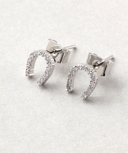 Manon's Selection(マノンズセレクション)の「馬蹄モチーフキャッチピアス(ピアス(両耳用)・レディース・ゴールド/シルバー・ONE SIZE)」の6枚目の写真