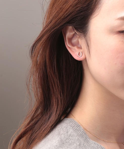 Manon's Selection(マノンズセレクション)の「馬蹄モチーフキャッチピアス(ピアス(両耳用)・レディース・ゴールド/シルバー・ONE SIZE)」の8枚目の写真