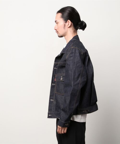 LEVI'S VINTAGE CLOTHING（リーバイスビンテージクロージング）の「Levi's/リーバイス LEVI'S VINTAGE CLOTHING 1953モデル TYPEⅡトラッカージャケット（デニムジャケット・メンズ・ノンウォッシュ・M/L/XL/S）」の4枚目の写真