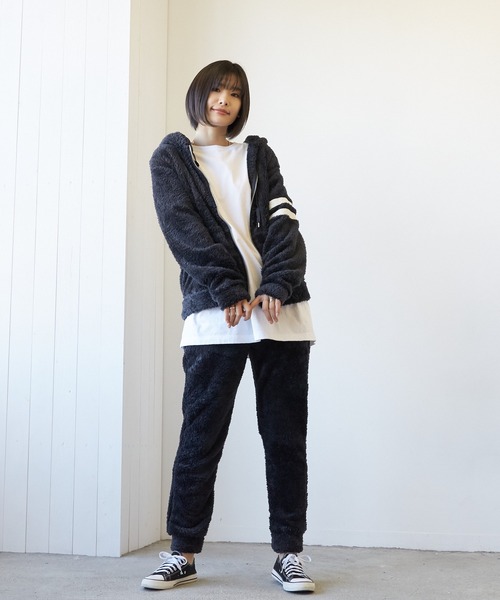 VIBGYOR(ヴィブジョー)の「VIBGYOR Select/ソフトシャギーボアパンツ(BL)(その他パンツ・レディース・チャコールグレー/ブラック/ベージュ/ネイビー・MEDIUM/LARGE)」の9枚目の写真