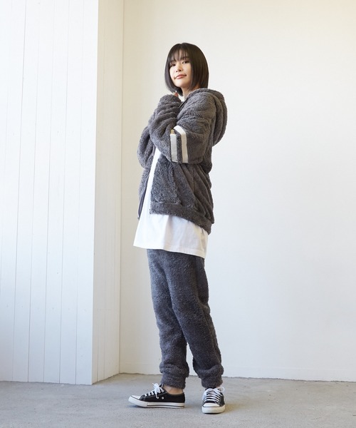 VIBGYOR(ヴィブジョー)の「VIBGYOR Select/ソフトシャギーボアパンツ(BL)(その他パンツ・レディース・チャコールグレー/ブラック/ベージュ/ネイビー・MEDIUM/LARGE)」の16枚目の写真