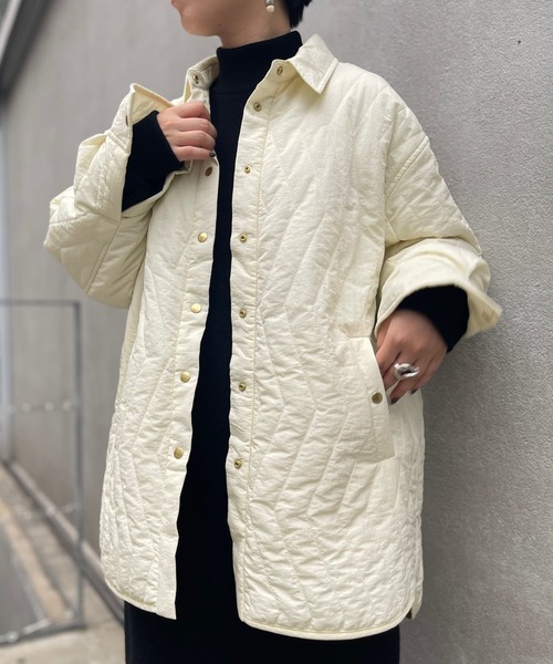 BEARDSLEY(ビアズリー)の「軽くてあたたかい ストールとあわせて人気 キルトCPOジャケット(ブルゾン・レディース・ブラック/アイボリー・FREE)」の10枚目の写真