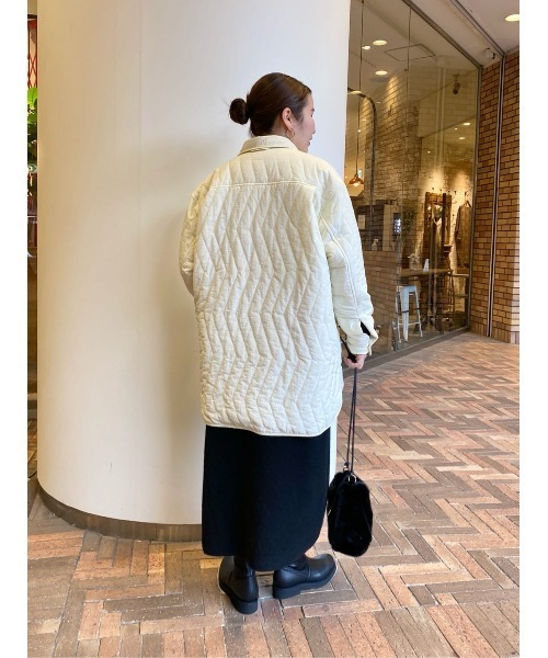 BEARDSLEY(ビアズリー)の「軽くてあたたかい ストールとあわせて人気 キルトCPOジャケット(ブルゾン・レディース・ブラック/アイボリー・FREE)」の14枚目の写真