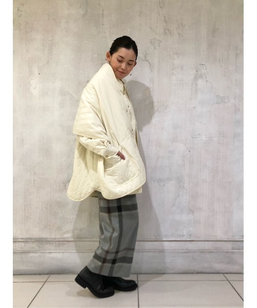 BEARDSLEY(ビアズリー)の「軽くてあたたかい ストールとあわせて人気 キルトCPOジャケット(ブルゾン・レディース・ブラック/アイボリー・FREE)」の12枚目の写真