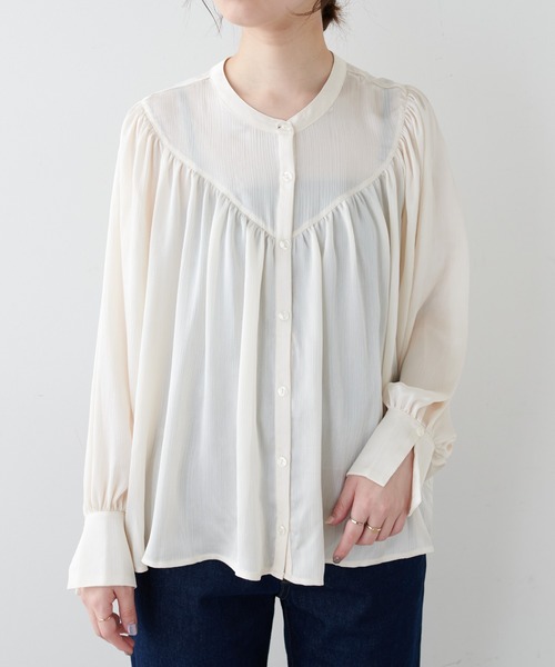 natural couture(ナチュラルクチュール)の「【WEB限定カラー有り】ヨーク×ギャザーデザイン2WAYブラウス(シャツ/ブラウス・レディース・ベージュ/グレー/アイボリー/その他1/その他2・FREE)」の7枚目の写真
