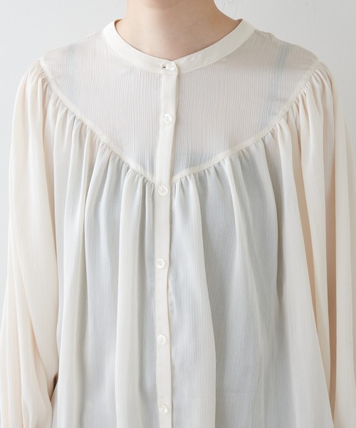 natural couture(ナチュラルクチュール)の「【WEB限定カラー有り】ヨーク×ギャザーデザイン2WAYブラウス(シャツ/ブラウス・レディース・ベージュ/グレー/アイボリー/その他1/その他2・FREE)」の13枚目の写真