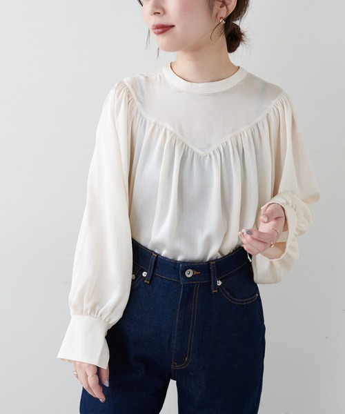 natural couture(ナチュラルクチュール)の「【WEB限定カラー有り】ヨーク×ギャザーデザイン2WAYブラウス(シャツ/ブラウス・レディース・ベージュ/グレー/アイボリー/その他1/その他2・FREE)」の14枚目の写真