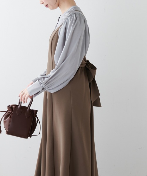 natural couture(ナチュラルクチュール)の「【WEB限定カラー有り】ヨーク×ギャザーデザイン2WAYブラウス(シャツ/ブラウス・レディース・ベージュ/グレー/アイボリー/その他1/その他2・FREE)」の22枚目の写真