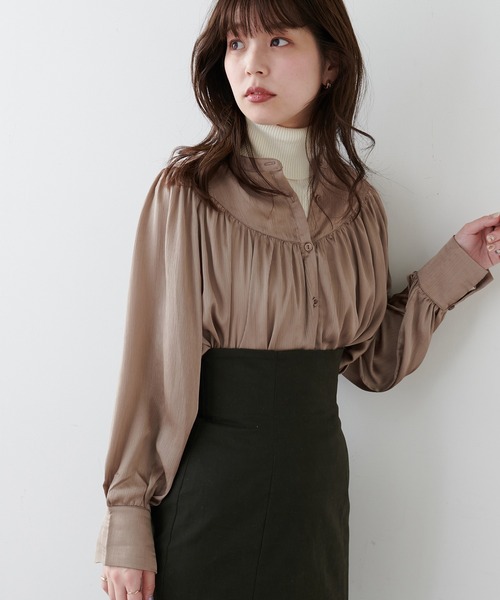 natural couture(ナチュラルクチュール)の「【WEB限定カラー有り】ヨーク×ギャザーデザイン2WAYブラウス(シャツ/ブラウス・レディース・ベージュ/グレー/アイボリー/その他1/その他2・FREE)」の19枚目の写真