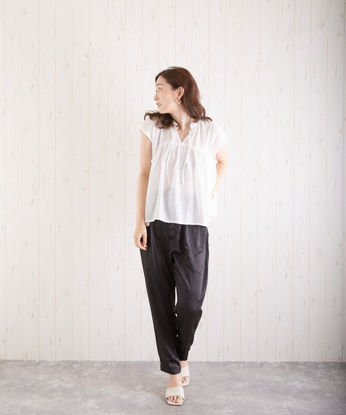 VIBGYOR（ヴィブジョー）の「スラブガーゼフレンチスリーブギャザーBL(AS)（シャツ/ブラウス・レディース・ホワイト/ラベンダー/グリーン/グレイッシュベージュ・FREE）」の18枚目の写真