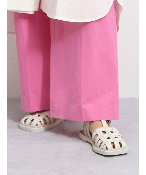 Ungrid（アングリッド）の「フェイクレザーグルカサンダル（サンダル・レディース・ブラック/オフホワイト・S/M/L）」の4枚目の写真