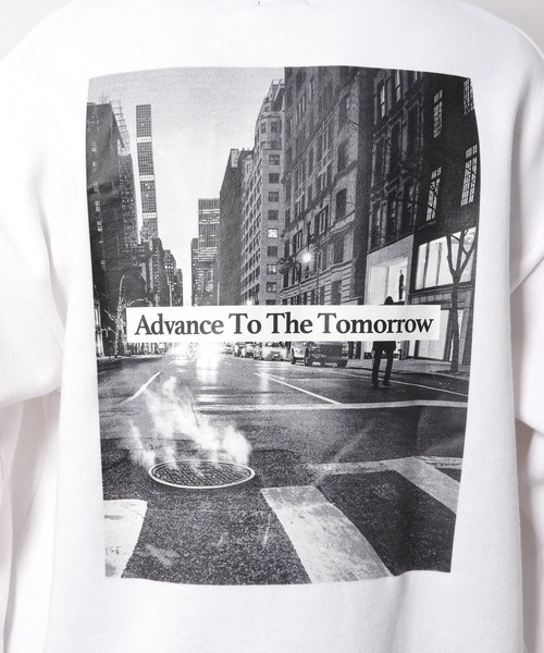 LAKOLE（ラコレ）の「裏起毛フォトプリントプルオーバー / 261473（スウェット・メンズ・ホワイト/ブラック/ブルー・MEDIUM/LARGE）」の22枚目の写真