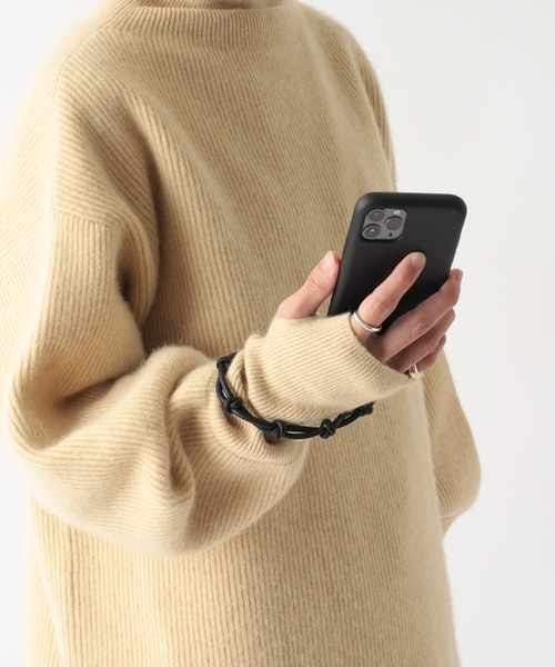 Beau're（ヴュレ）の「【全機種対応】牛革 2way スマホストラップ 2本組（スマホグッズ・レディース・ブラック/ベージュ/ホワイト/グレー/シルバー・フリー）」の17枚目の写真