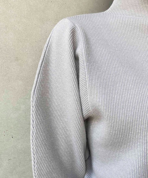 CAPRICIEUX LE'MAGE（カプリシューレマージュ）の「バナナ2重織プルオーバー（ニット/セーター・レディース・ブラック/グレー/オフホワイト・FREE）」の9枚目の写真