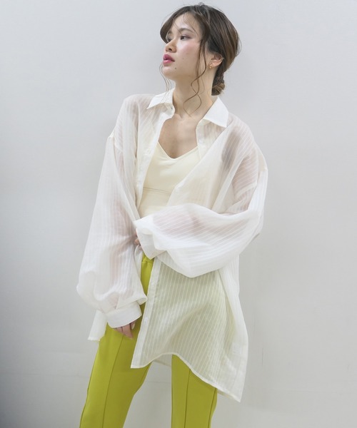 CORNERS（コーナーズ）の「シアーストライプオーバーサイズシャツ（シャツ/ブラウス・レディース・アイボリー/ブラック/ライム/ピンク・M）」の2枚目の写真