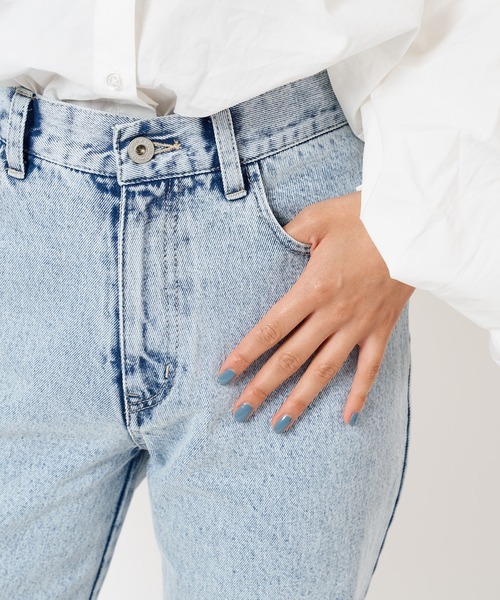SPIRALGIRL(スパイラルガール)の「カットオフハーフデニムパンツ(デニムパンツ・レディース・ライトブルー・SMALL/MEDIUM)」の13枚目の写真