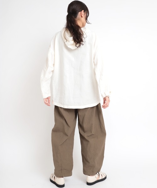 RNA-N(アールエヌエーエヌ)の「J2017 リネンアノラック(Tシャツ/カットソー・レディース・オフホワイト/グレー/グリーン・MEDIUM)」の4枚目の写真
