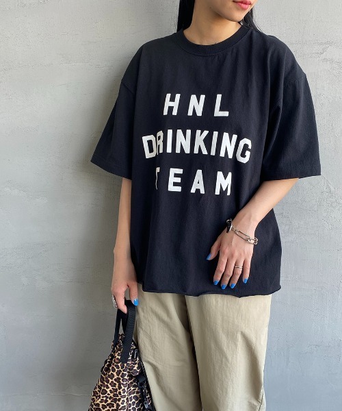 FUNG（ファング）の「[FUNG/ファング] DRINKING カットオフプリントTシャツ（Tシャツ/カットソー・レディース・ホワイト/ブラック・L）」の17枚目の写真