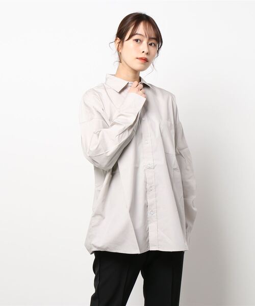 ARCHIVER（アーカイバ）の「【Ir】ブロードビッグレギュラーカラーシャツ（シャツ/ブラウス・レディース・ホワイト/ブラック/サックスブルー/グリーン/グレイッシュベージュ/ホワイト系その他/イエロー系その他/パープル系その他/ブルー系その他・LARGE/X-LARGE/MEDIUM）」の14枚目の写真