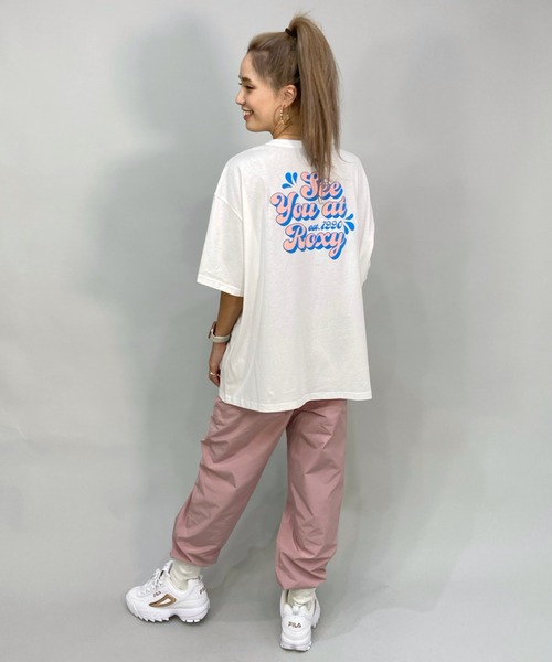 ROXY(ロキシー)の「ROXY/ロキシー ビッグシルエット/オーバーサイズ/バックプリントTシャツ RST222042(Tシャツ/カットソー・レディース・イエロー/パープル/ホワイト/ナチュラル・M/L)」の8枚目の写真