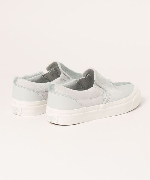 And A(アンドエー)の「VANS ヴァンズ / CLASSIC SLIP-ON 98 DX PW クラシックスリッポン レザー配色切り替えハラコ ローカットスニーカー / VN0A5KREB0P(スリッポン・レディース・ライトグレー・23.5cm/24.5cm/24cm/23cm)」の2枚目の写真