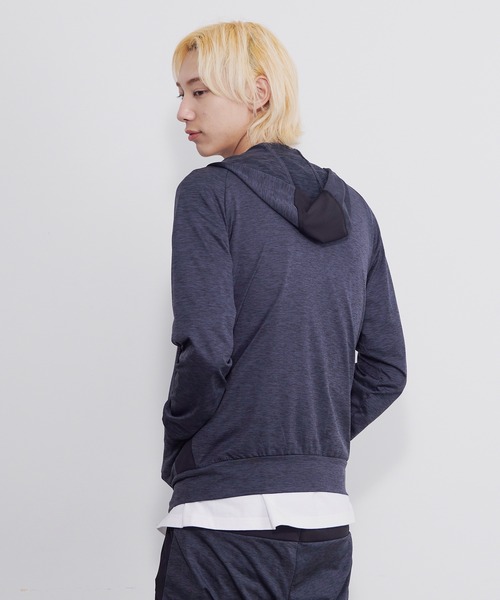 LONSDALE（ロンズデール）の「LONSDALE/ロンズデール DRY セットアップ対応可 ワンポイントロゴ リフレクタープリント 両脇ポケット 切替 ストレッチ 軽量ニット フーディ ジップパーカー（パーカー・メンズ・ネイビー/グレー/チャコール・LL/M/L）」の18枚目の写真