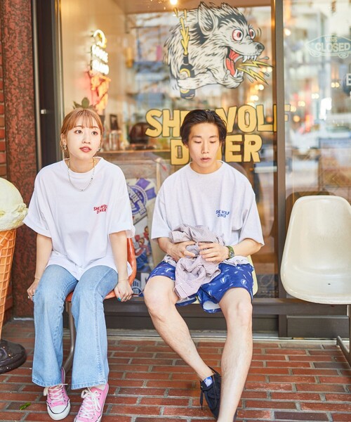 ★STONE ★ダイアグナルフーディースウェットシャツ セール】限定展開 SHE WOLF DINER×FREAK'S STORE/シーウルフ