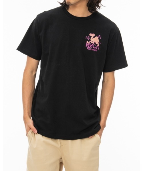 RVCA(ルーカ)の「RVCA メンズ RVCA RECORDS Tシャツ【2022年夏モデル】/ルーカ半袖バックプリントTシャツ(Tシャツ/カットソー・メンズ・ホワイト/ブラック/ゴールド・SMALL/MEDIUM/LARGE)」の8枚目の写真