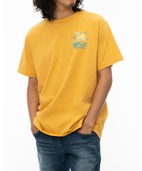 RVCA(ルーカ)の「RVCA メンズ RVCA RECORDS Tシャツ【2022年夏モデル】/ルーカ半袖バックプリントTシャツ(Tシャツ/カットソー・メンズ・ホワイト/ブラック/ゴールド・SMALL/MEDIUM/LARGE)」の10枚目の写真